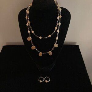 Necklace and earrings set